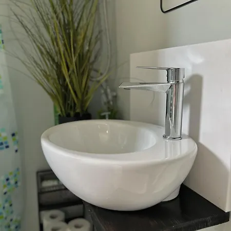 Дом отдыха Djulbasca, Cozy Tiny House Free Parking, Near Old Town Сараево