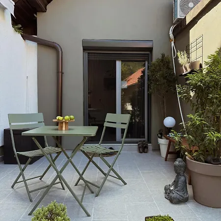 Djulbasca, Cozy Tiny House Free Parking, Near Old Town Holiday home