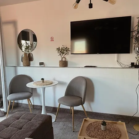 Djulbasca, Cozy Tiny House Free Parking, Near Old Town Holiday home *