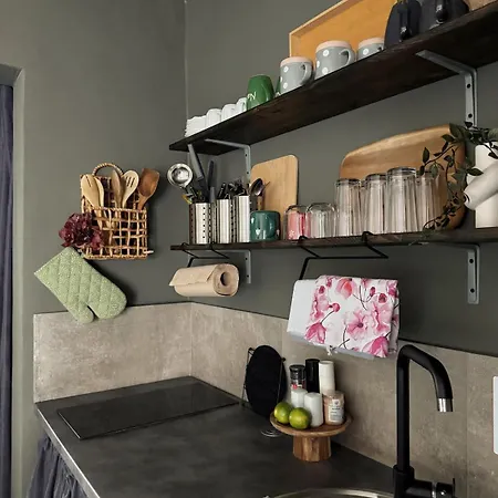Djulbasca, Cozy Tiny House Free Parking, Near Old Town