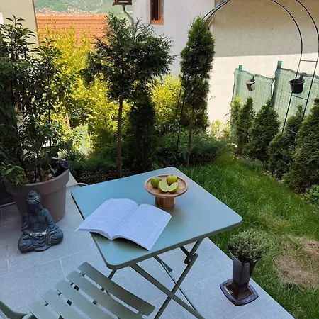 Djulbasca, Cozy Tiny House Free Parking, Near Old Town Дом отдыха